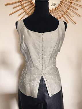 Sleeveless Linen Blend Embroidered Shell Top - Light Gray